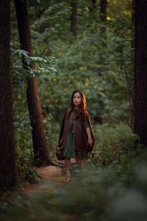 фотосессия для девочки в лесу